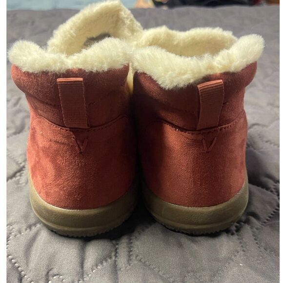 Vionic Women’s Sinclair Faux Fur Slipper Boots Sz 8.5- Cozy Indoor Shoes- Syrah - Picture 8 of 13